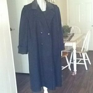 Beautiful Wool and leather trimmed ladies coat